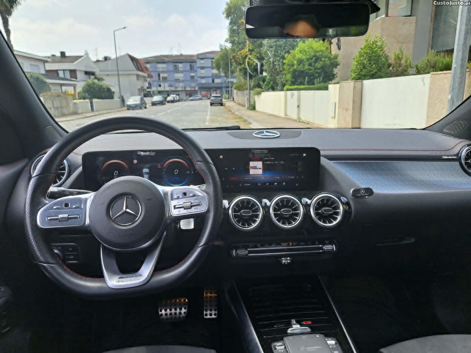 Mercedes-Benz EQA AMG LINE — fotografia 3