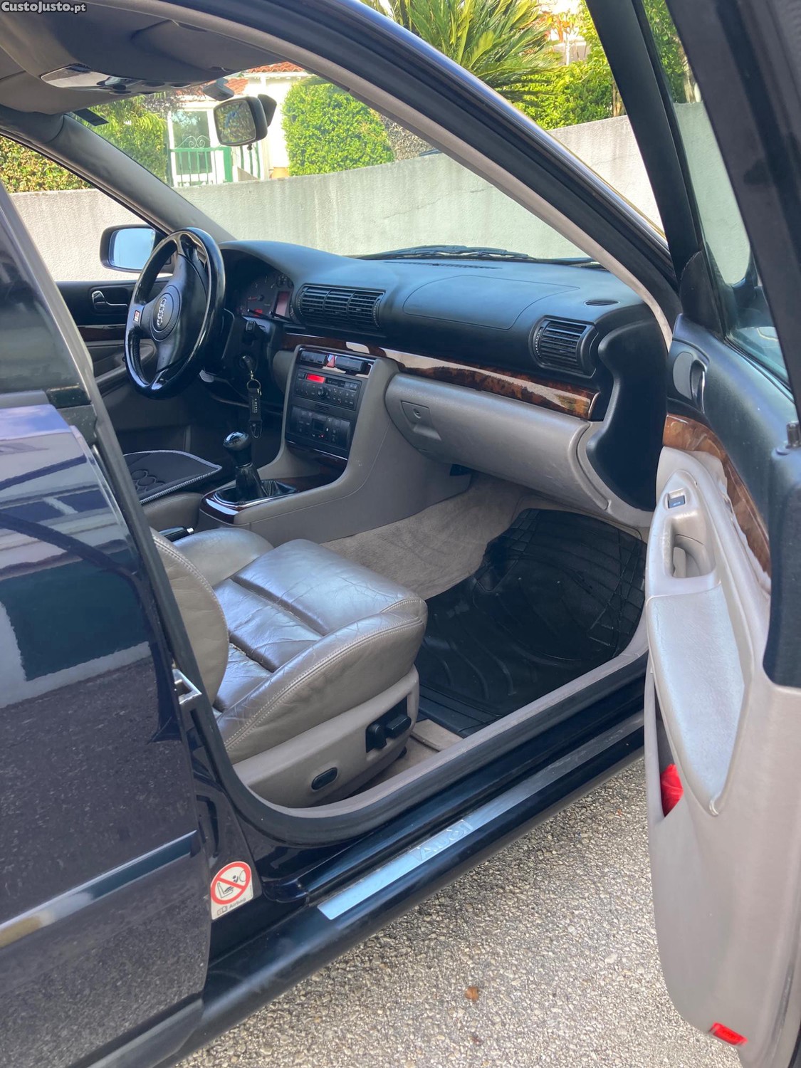 Audi A4 1.9 TDI — fotografia 4