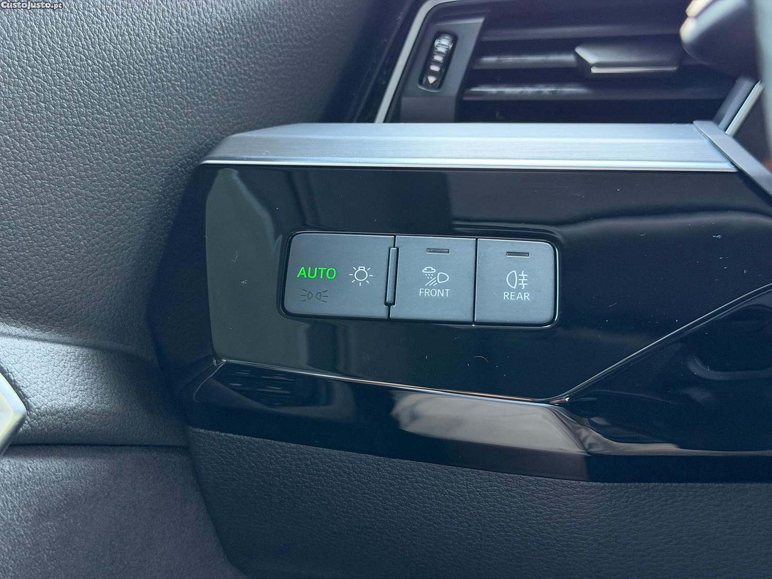 Audi Q8 e-Tron 50 quattro S line — fotografia 3