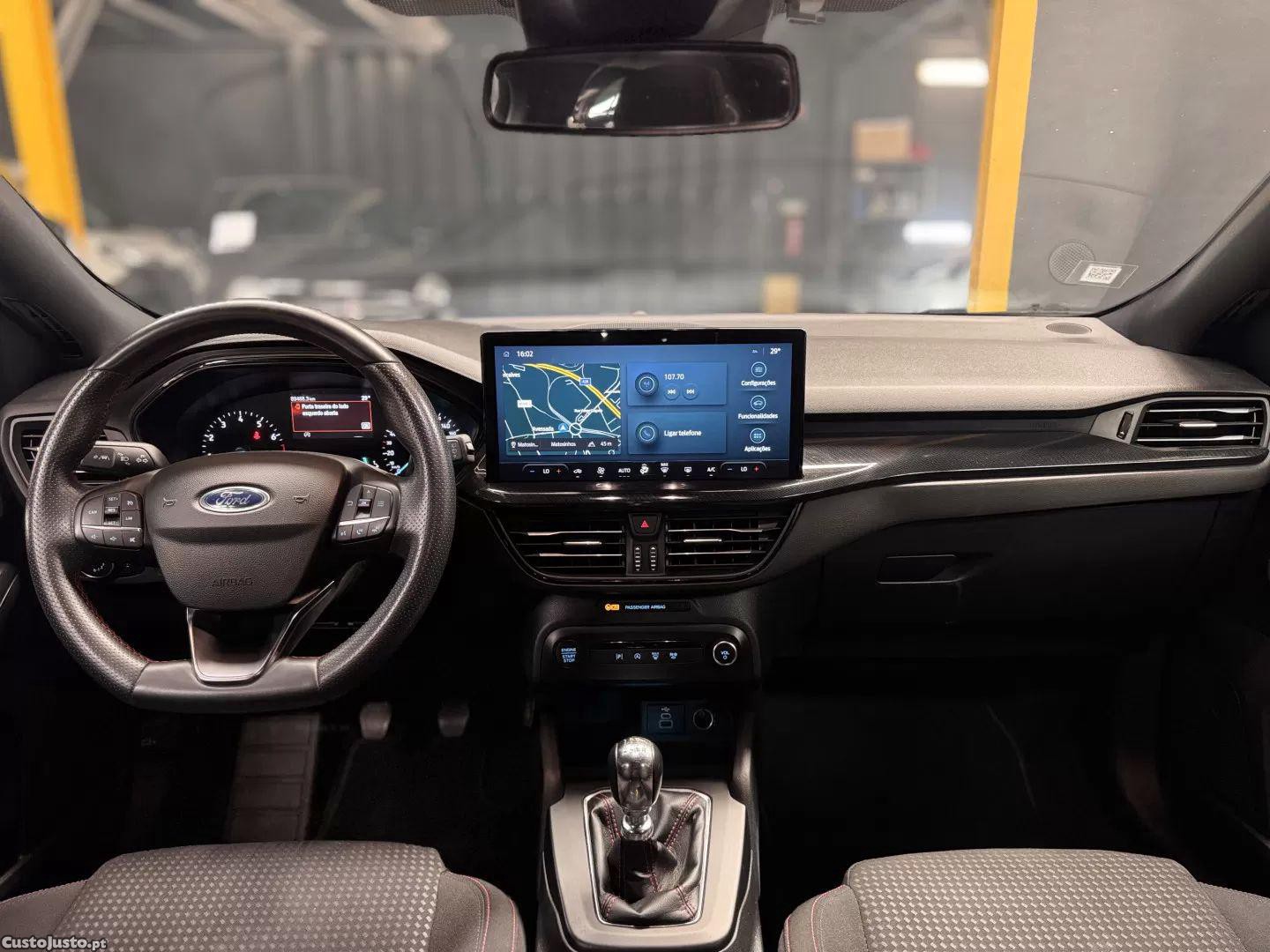 Ford Focus 1.0 ecoboost mhev st-line design sip — fotografia 13