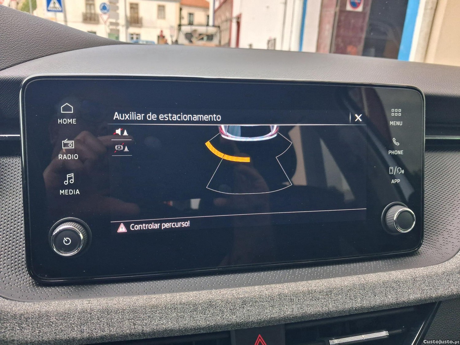 Skoda Kamiq 1.0 TSI Style — fotografia 2