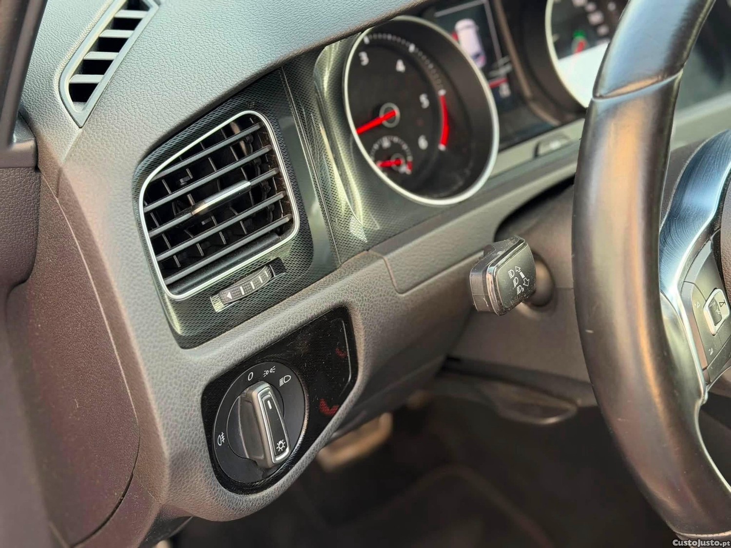 Volkswagen Golf 2.0 TDi GTD DSG — fotografia 4