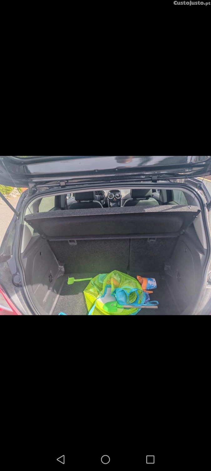 Opel Corsa 1.2 — fotografia 4