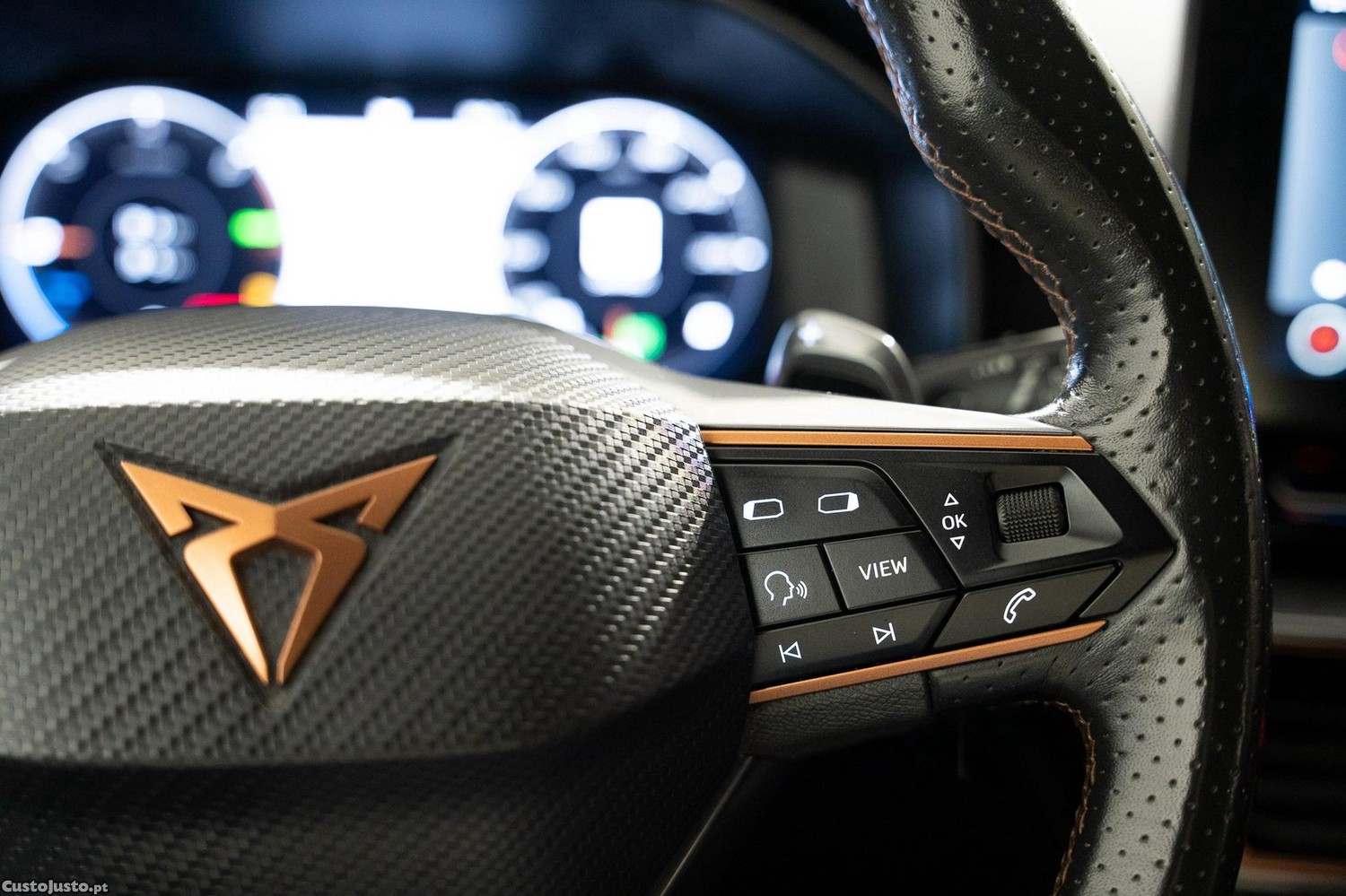 CUPRA Leon 1.4 e-Hybrid DSG — fotografia 9