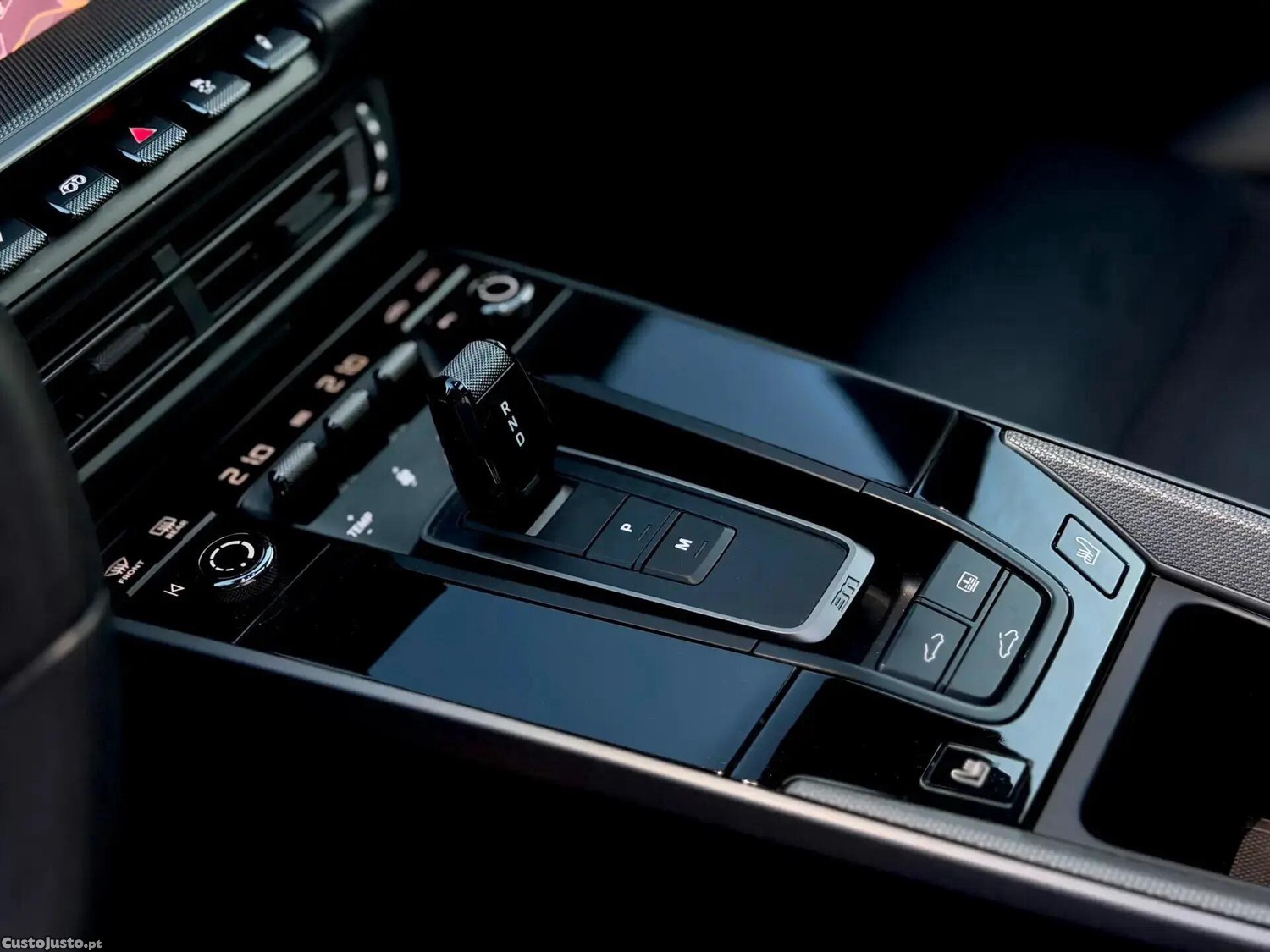 Porsche 911 Carrera 4 PDK — fotografia 12