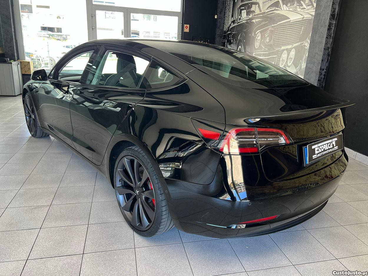 Tesla Model 3 Performance Dual Motor AWD — fotografia 17
