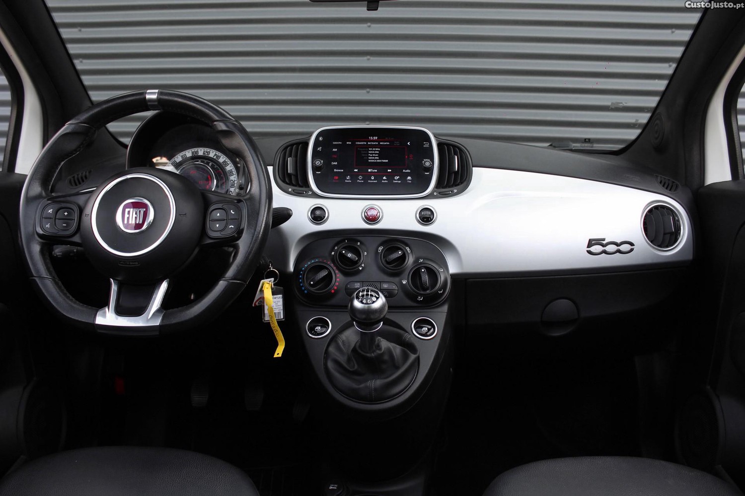 Fiat 500C 1.0 Hybrid Connect — fotografia 5