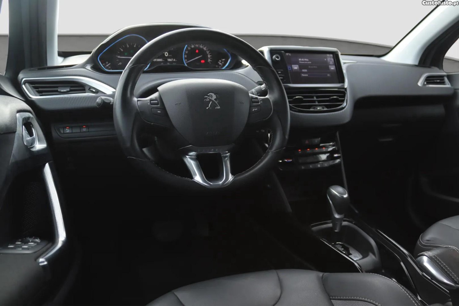 Peugeot 2008 Outro — fotografia 11