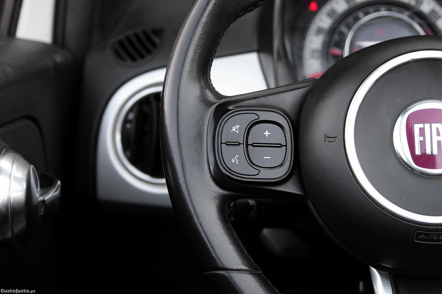 Fiat 500C 1.0 Hybrid Connect — fotografia 8