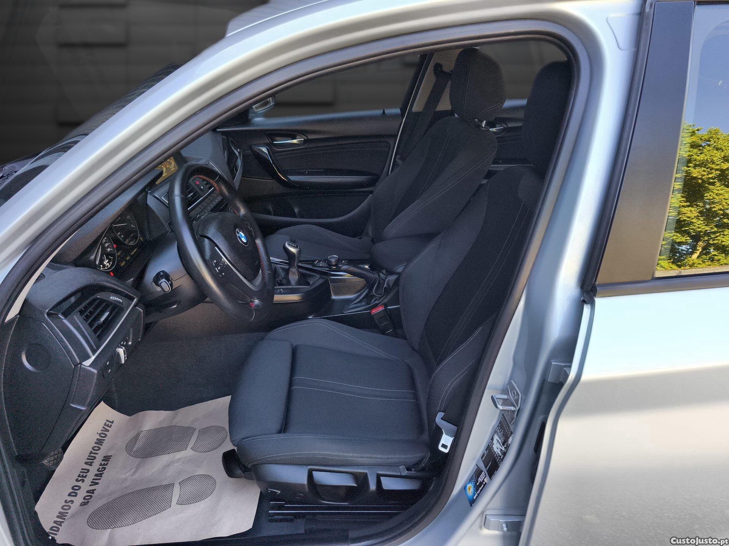 BMW 116 d Line Sport — fotografia 8