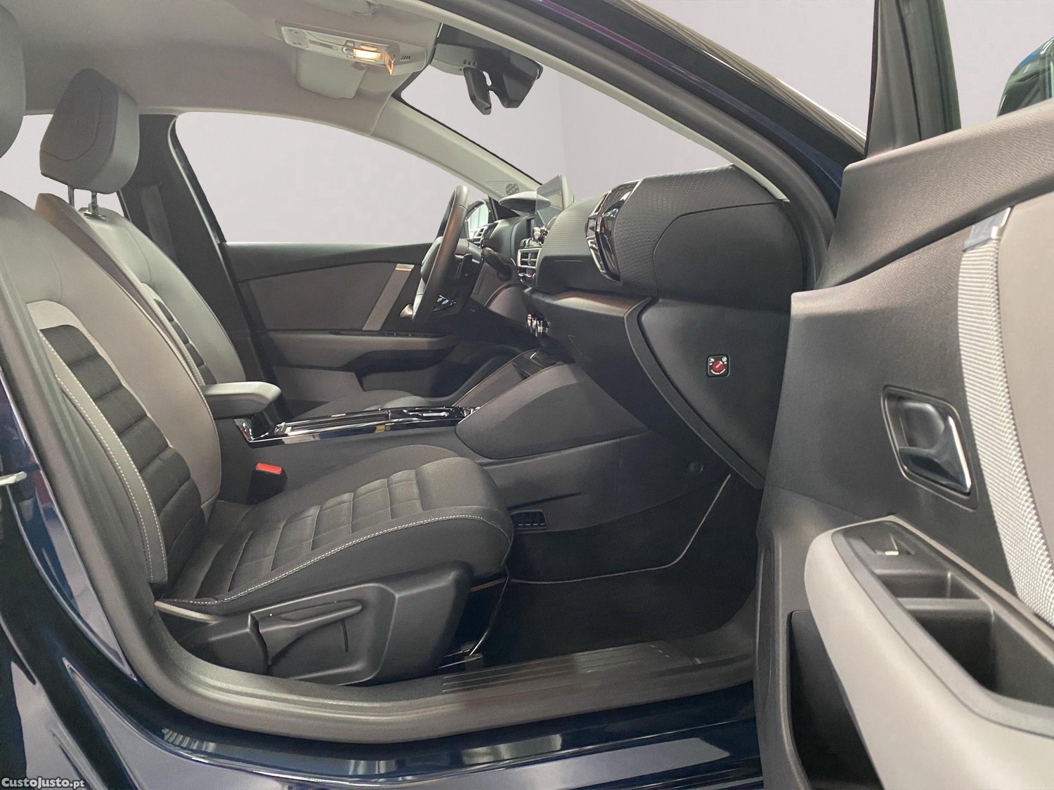 Citroën C4 1.2 Hybrid Plus e-DSC6 — fotografia 8