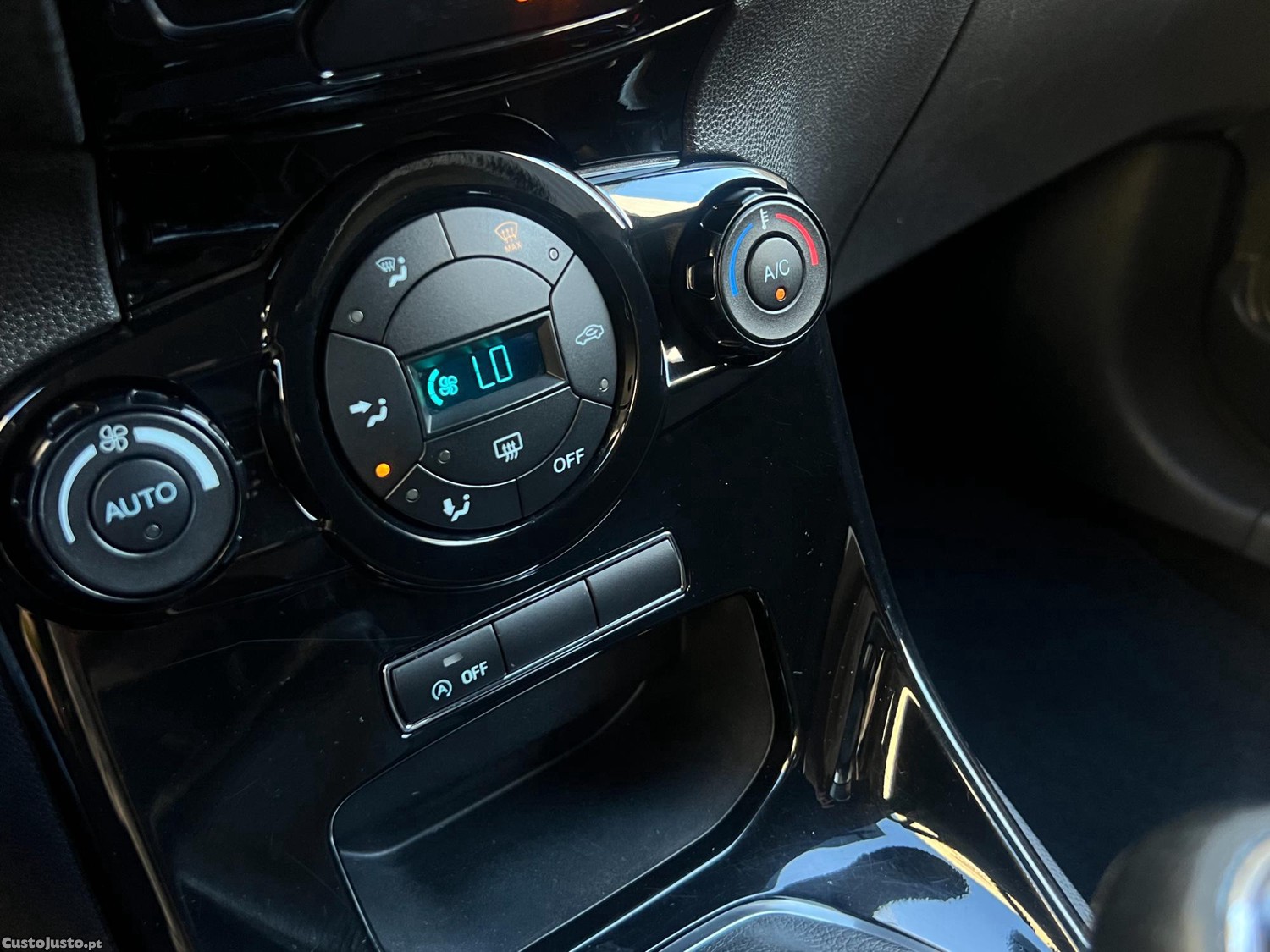Ford Fiesta Ti-VCT Titanium — fotografia 9