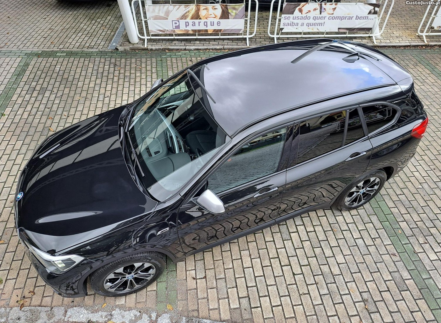 BMW X1 25 e xDrive Corporate Edition — fotografia 2