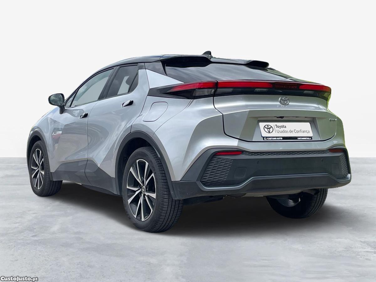Toyota C-HR 2.0 HDF Plug-in Square Collection — fotografia 17