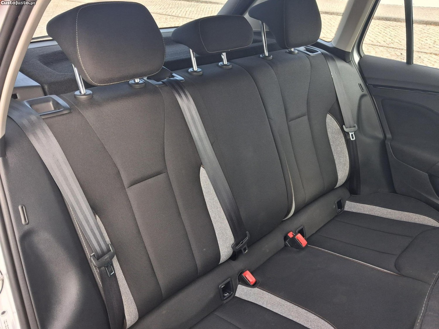 Skoda Kamiq 1.0 TSI Style — fotografia 9
