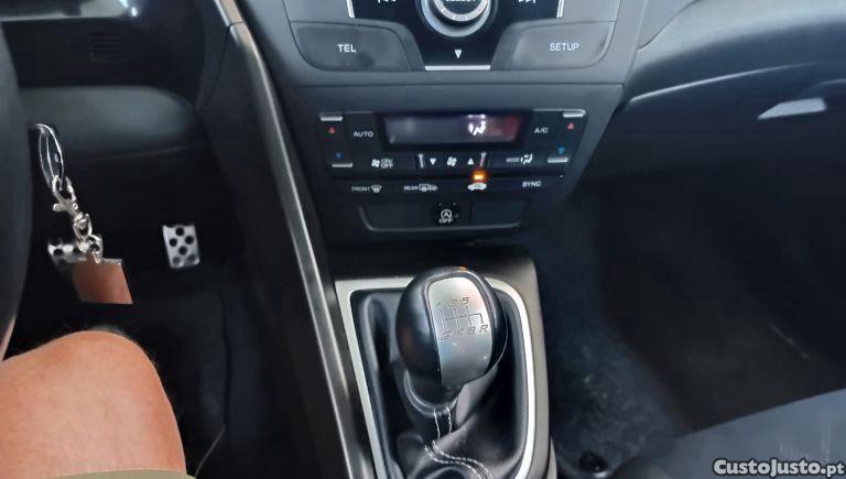 Honda Civic 5P 1.6 I-Dtec — fotografia 3