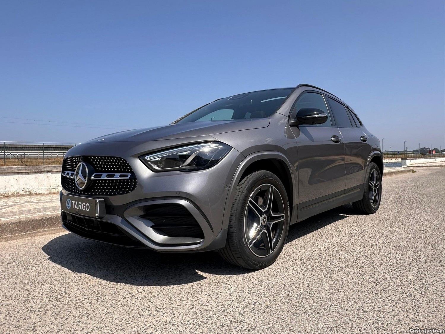 Mercedes-Benz GLA 250 e AMG Line — fotografia 16
