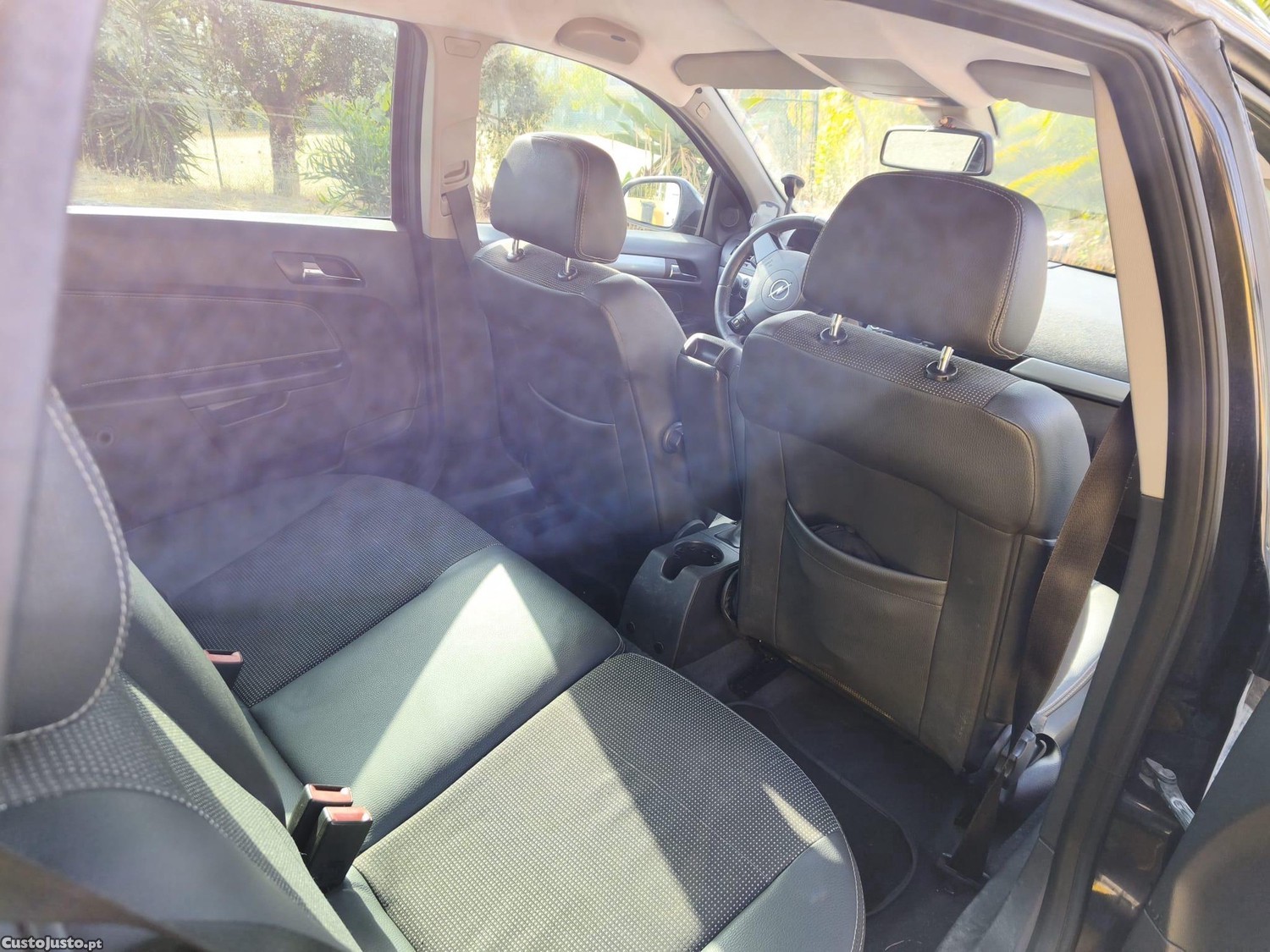 Opel Astra Station Wagon — fotografia 8