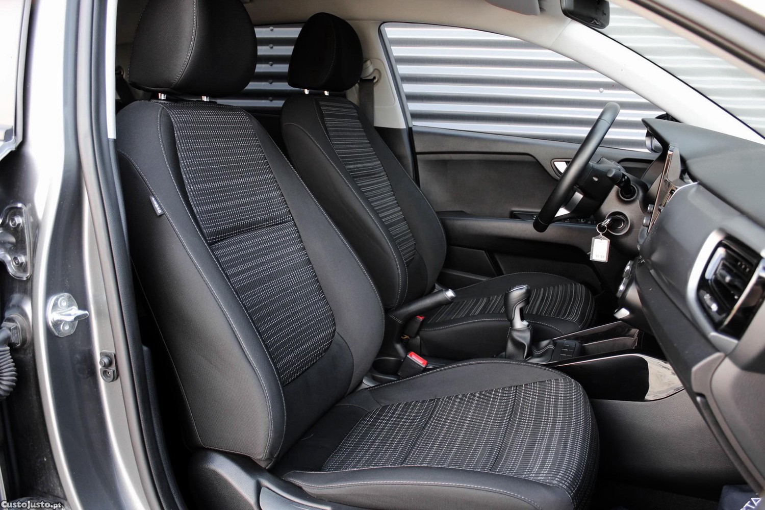 Kia Stonic 1.0 T-GDi Drive — fotografia 2