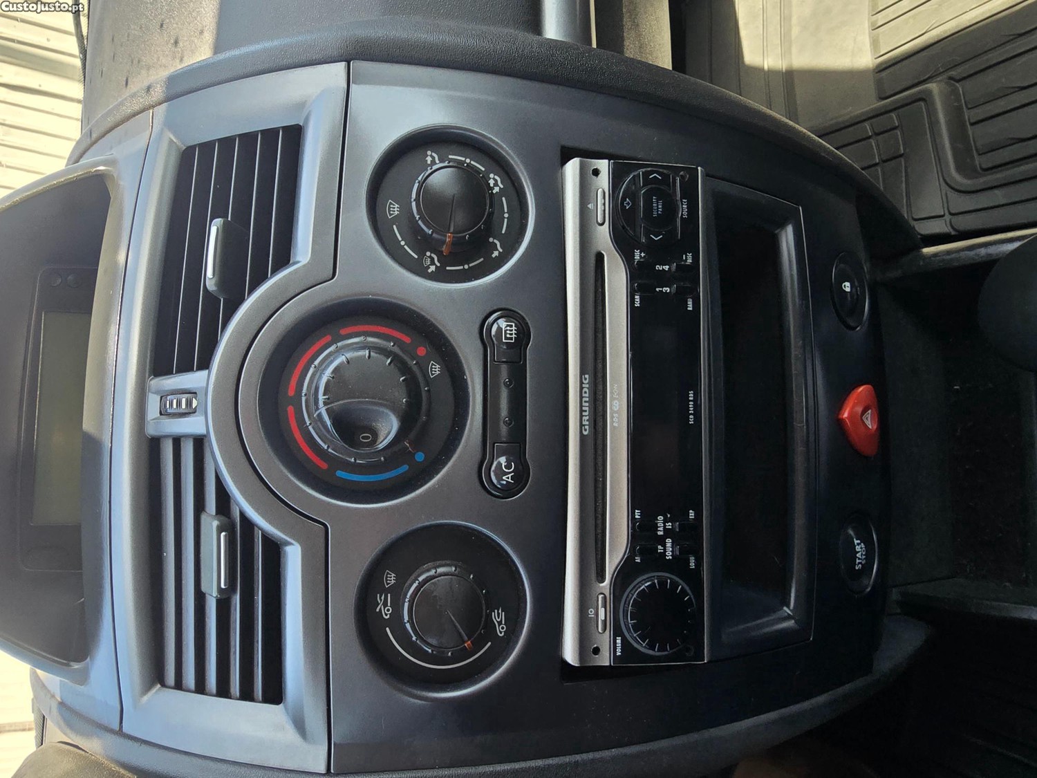 Renault Mégane 106cv 200km — fotografia 7