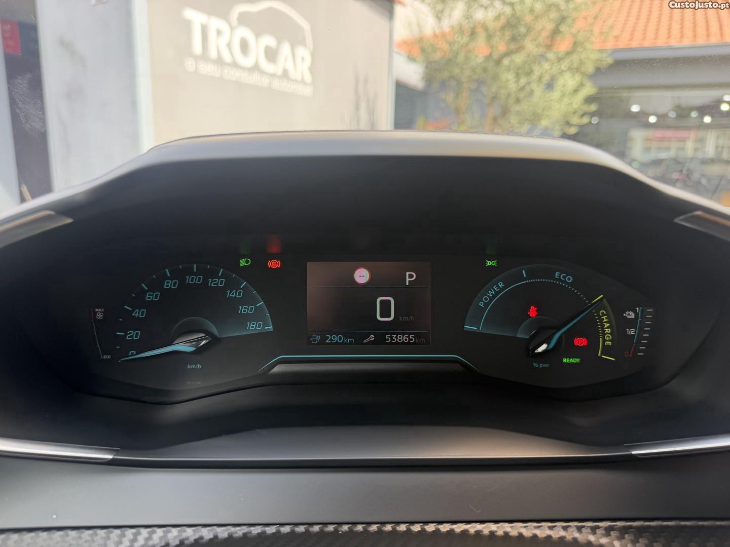 Peugeot e-208 50 kWh Active Pack — fotografia 3