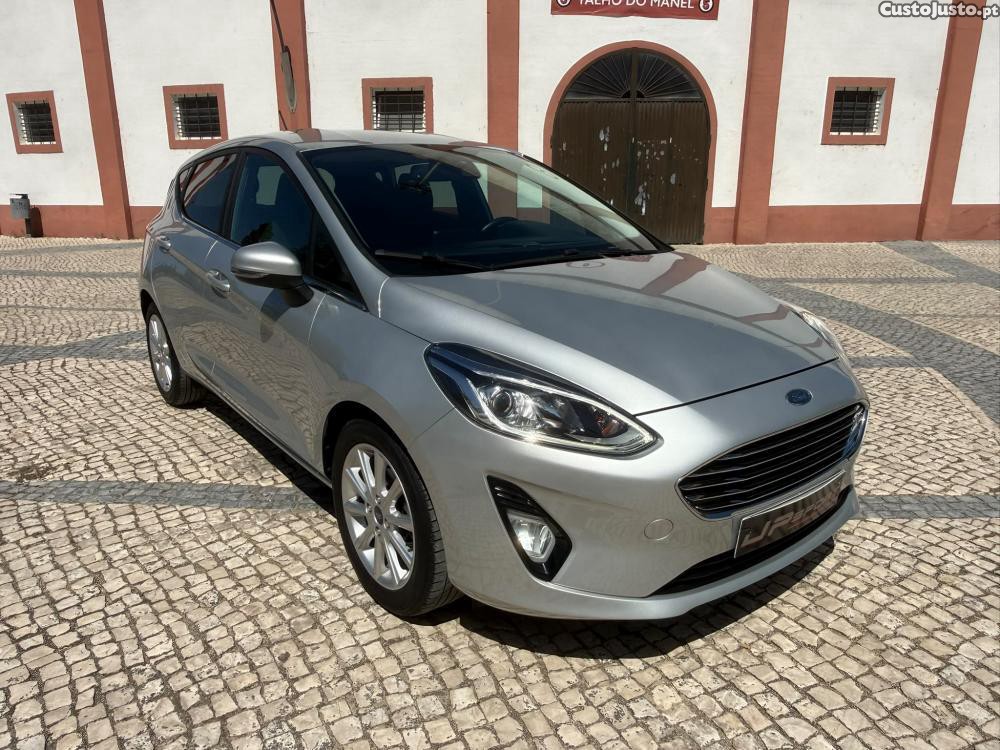 Ford Fiesta 1.0 EcoBoost Titaniu — fotografia 17