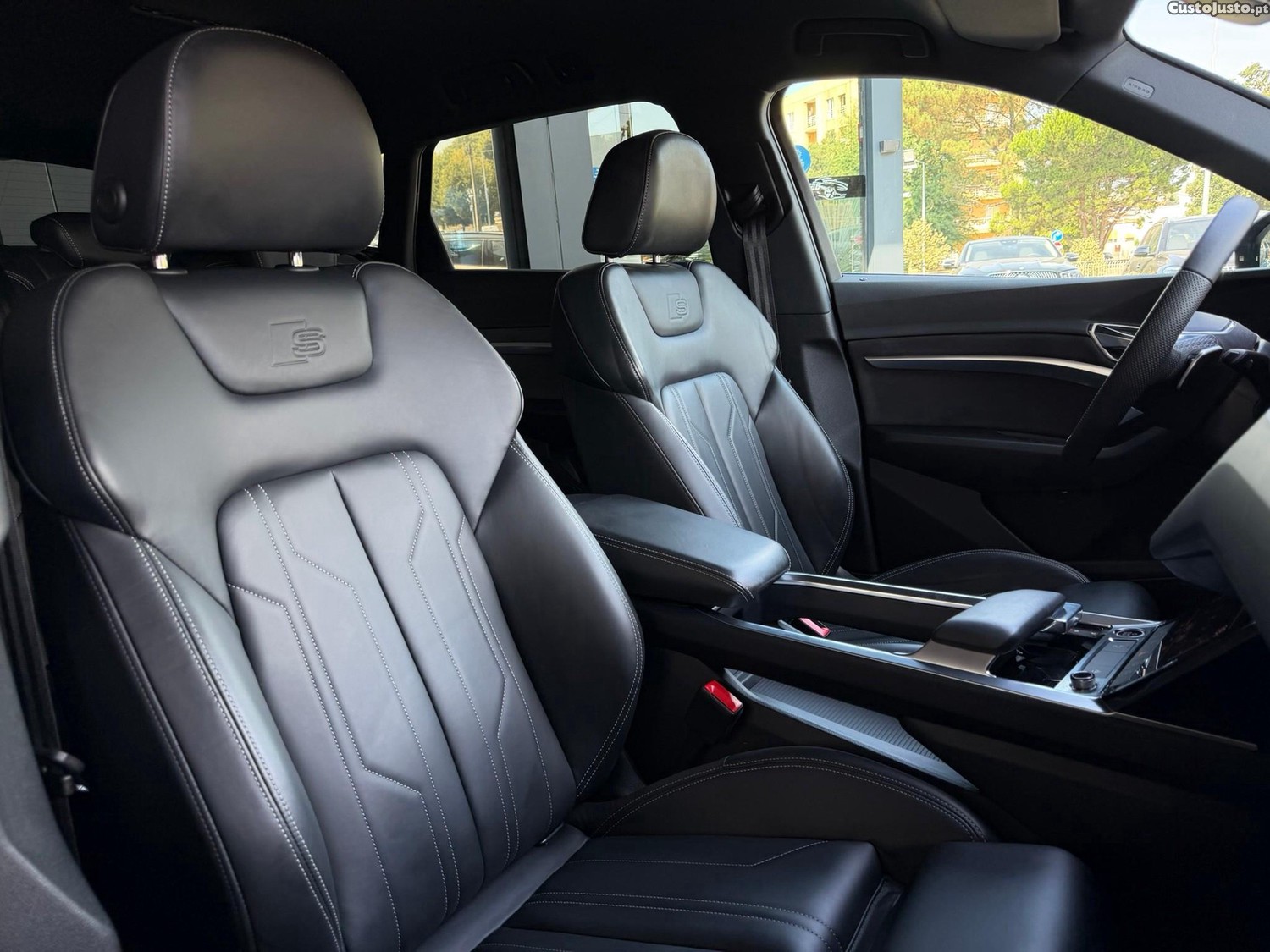 Audi Q8 e-Tron 50 quattro S line — fotografia 11