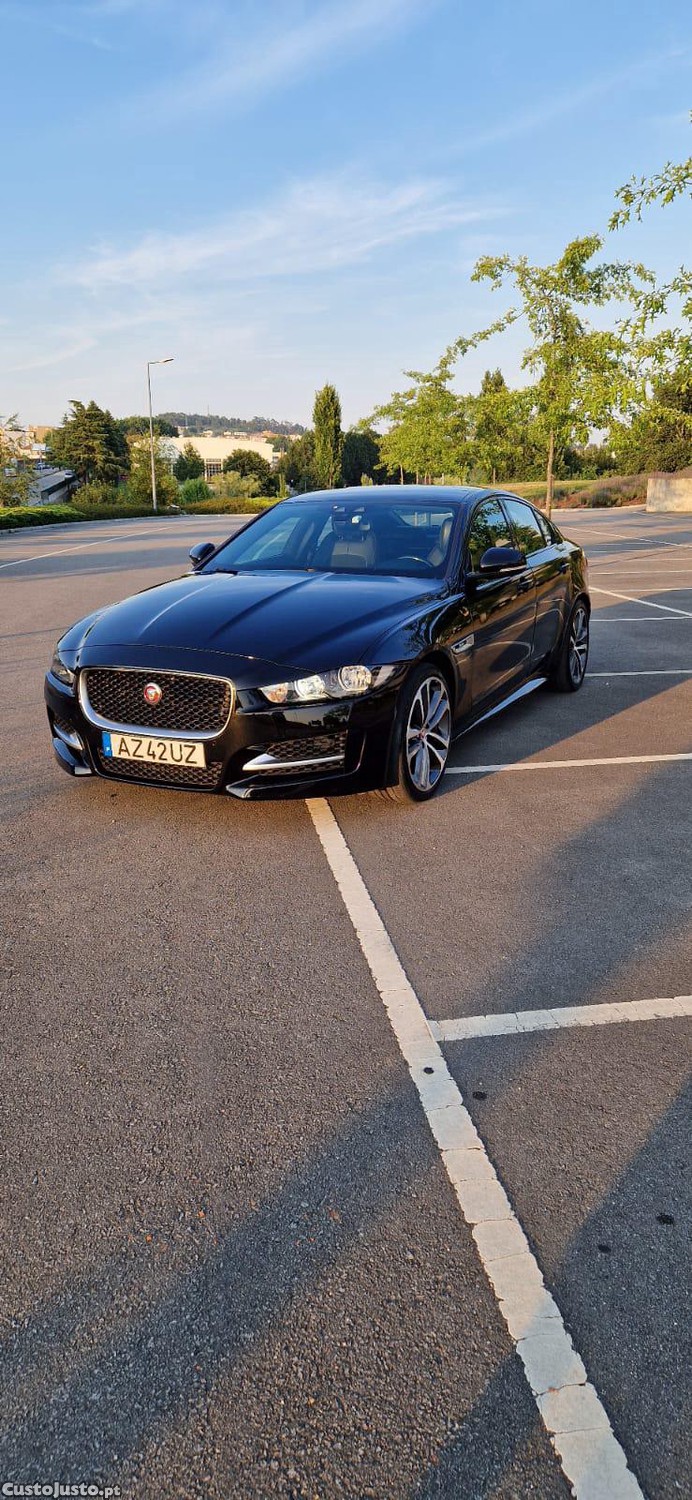 Jaguar XE R- Sport