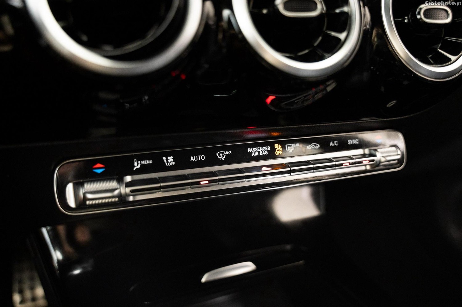 Mercedes-Benz CLA 200 Shooting Brake Style Aut. — fotografia 6