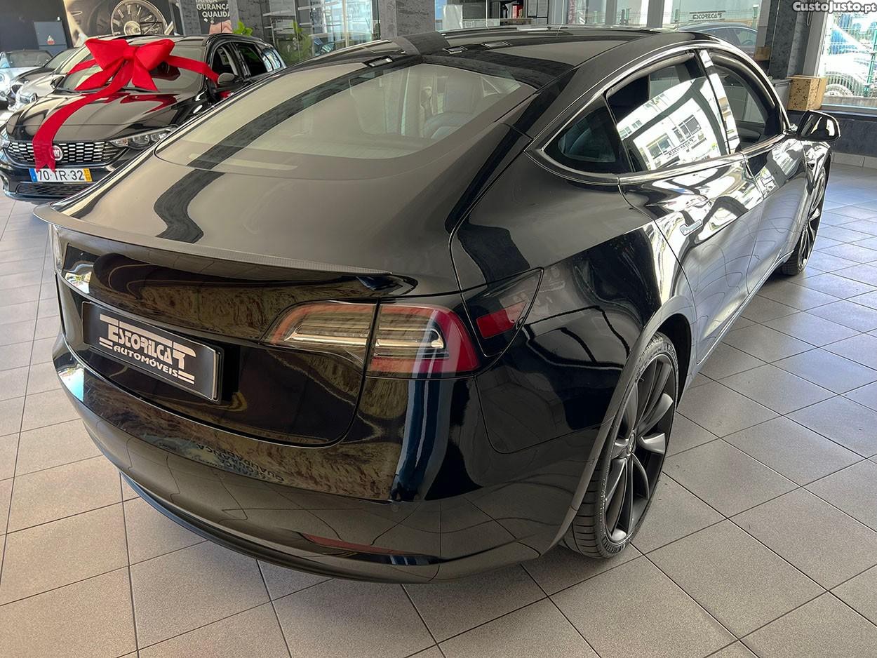 Tesla Model 3 Performance Dual Motor AWD — fotografia 16