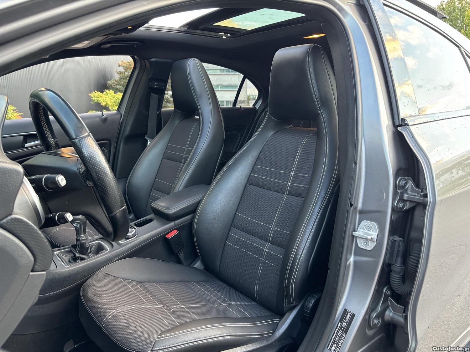 Mercedes-Benz A 180 KIT AMG — fotografia 5