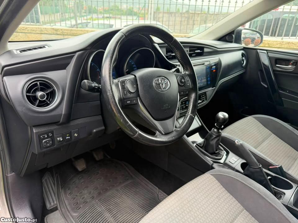 Toyota Auris 1.4 D4D SPORT — fotografia 10