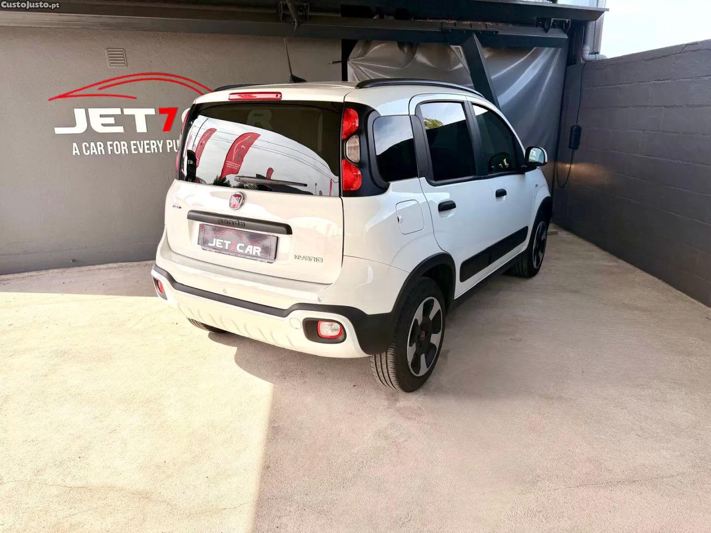 Fiat Panda 1.0 hybrid city cross — fotografia 15