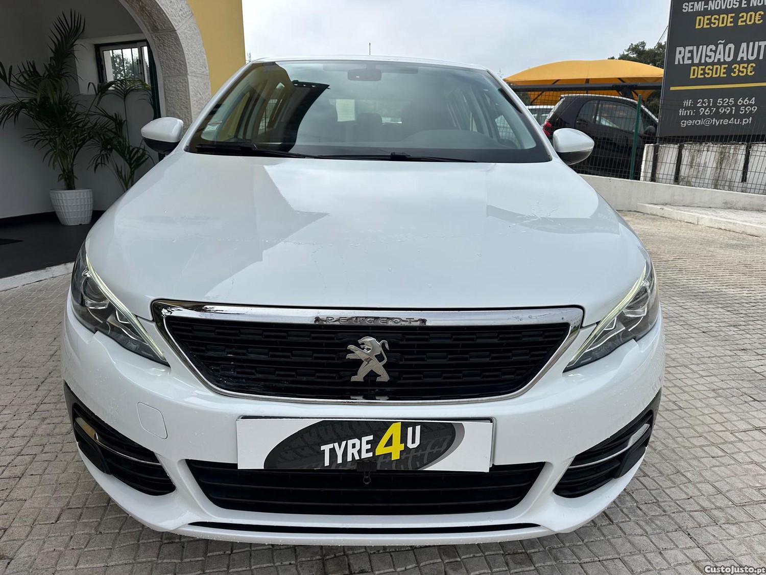 Peugeot 308 1.5 BlueHDi Style — fotografia 11