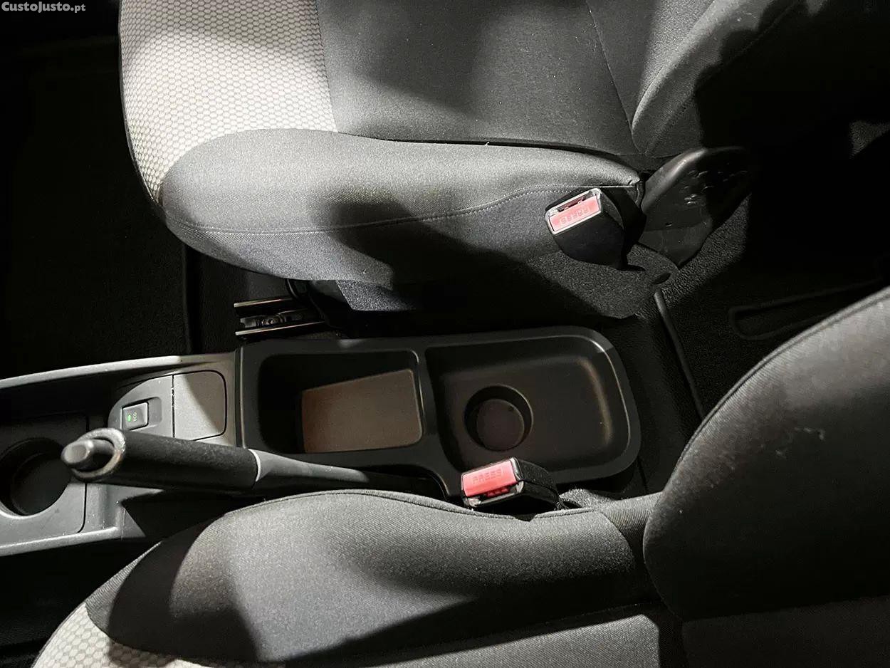 Renault Kangoo Z.e. 33 — fotografia 4