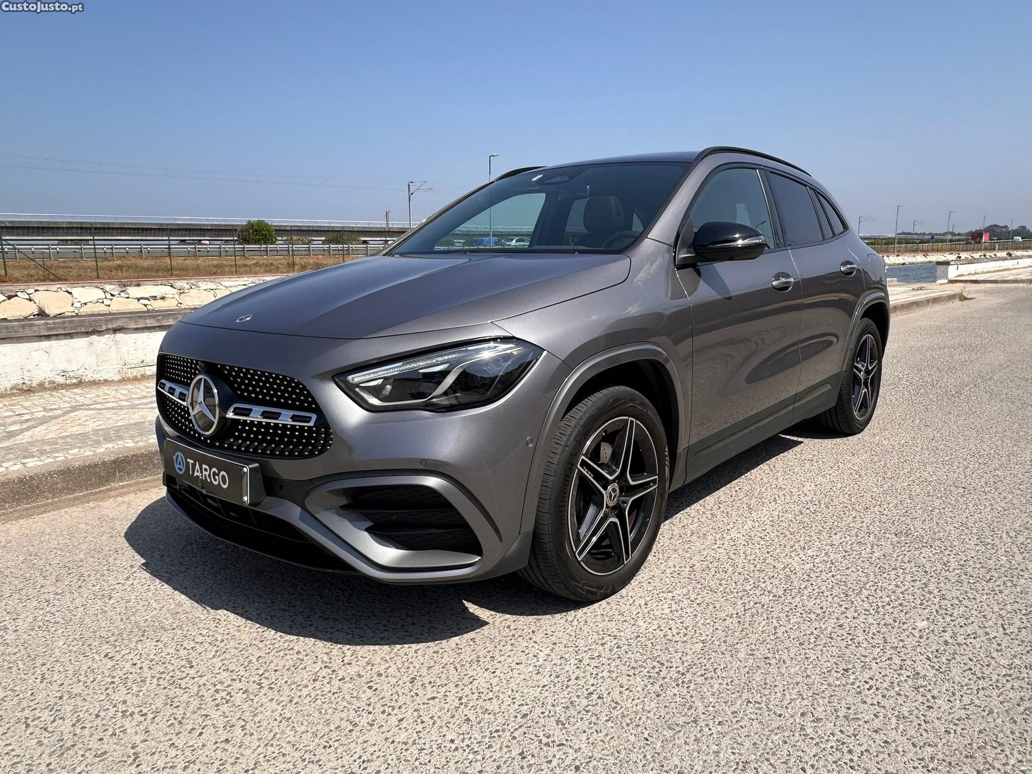 Mercedes-Benz GLA 250 e AMG Line — fotografia 15