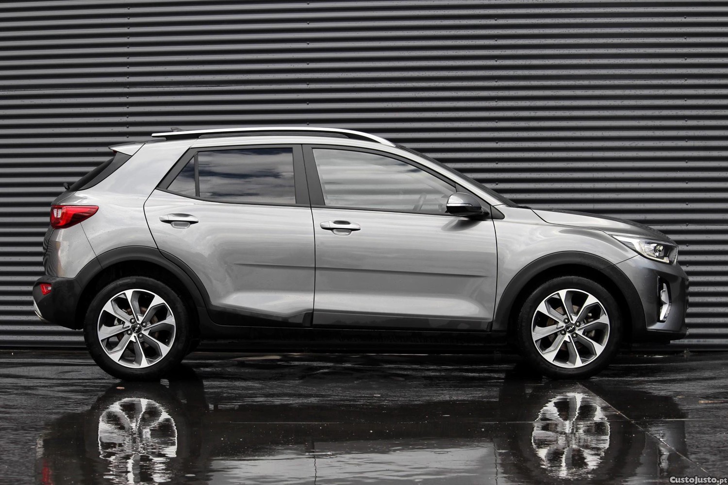 Kia Stonic 1.0 T-GDi Drive — fotografia 24