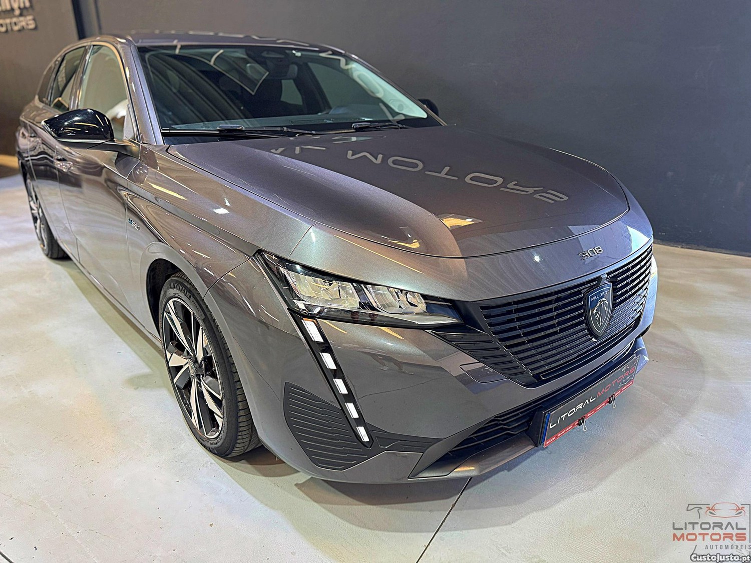 Peugeot 308 SW 1.6 Hybrid Allure e-EAT8 — fotografia 23