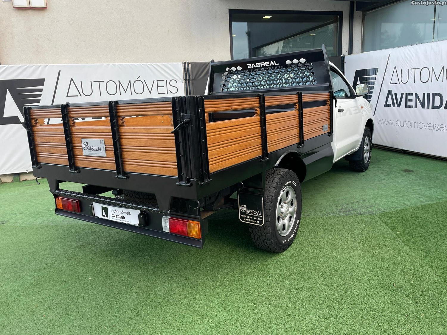 Toyota Hilux 2.5 D-4D 4WD CS CM — fotografia 13