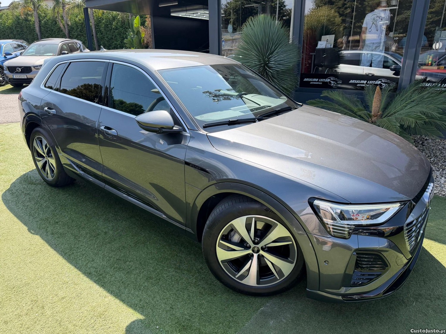Audi Q8 e-Tron 50 quattro S line — fotografia 21