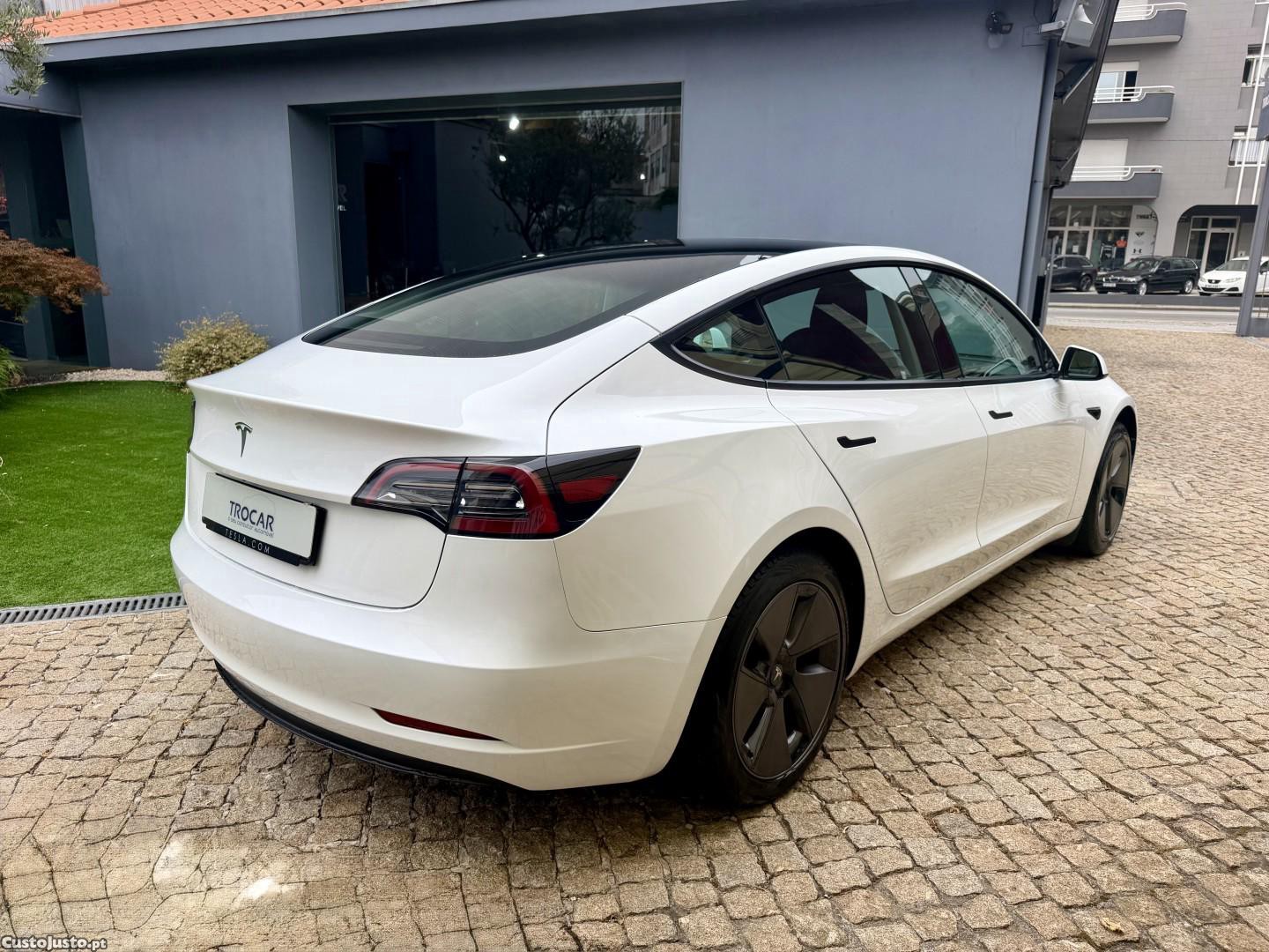 Tesla Model 3 Standard Range Plus RWD — fotografia 6