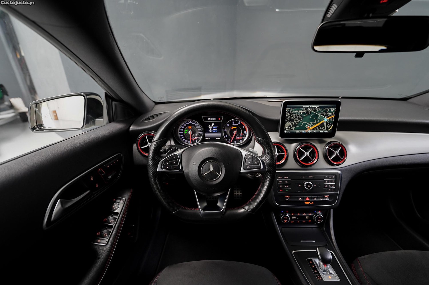 Mercedes-Benz CLA 45 AMG Shooting Brake 4 Matic - 15 foto 4