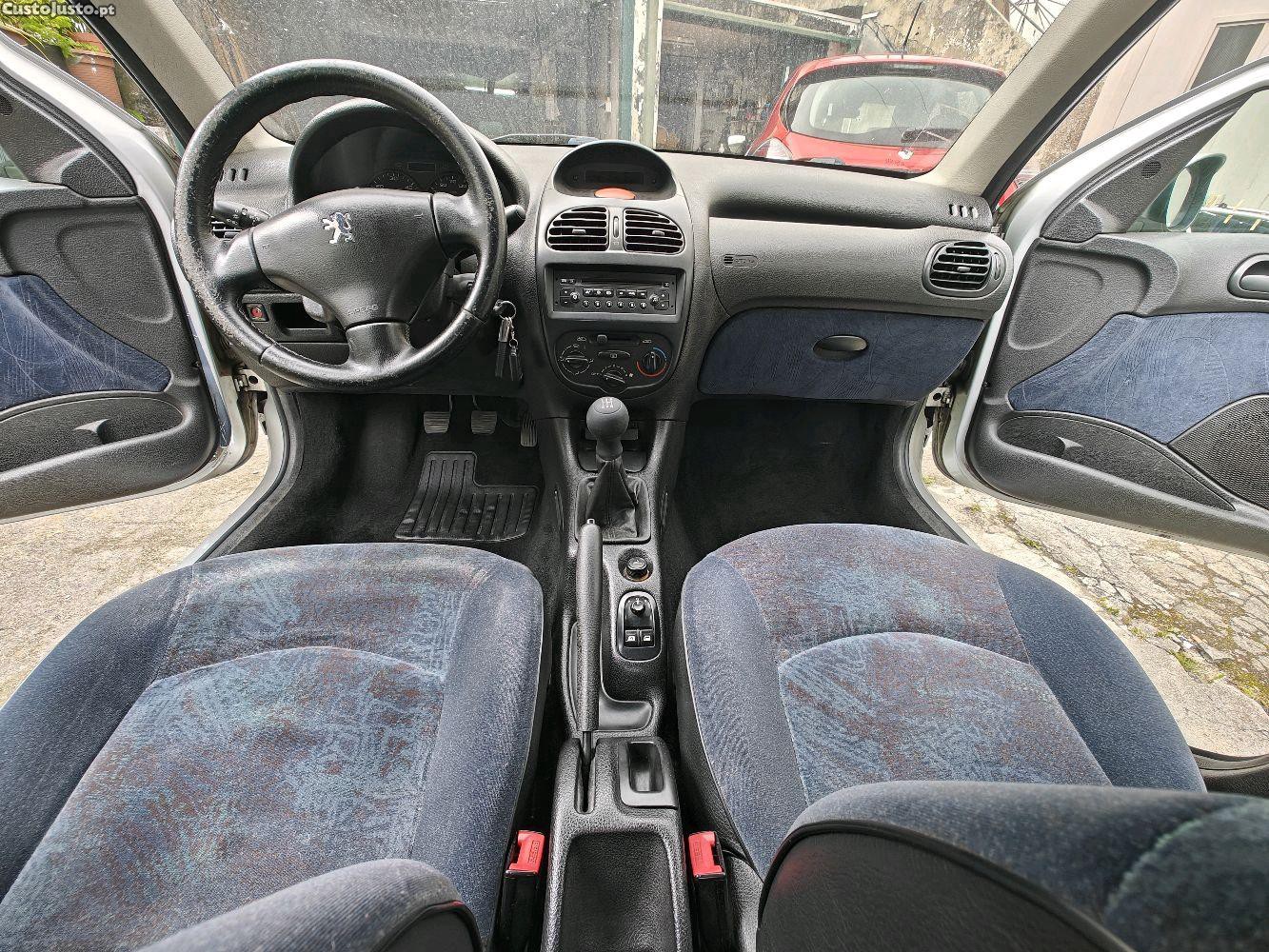 Peugeot 206 1400 HDI — fotografia 3