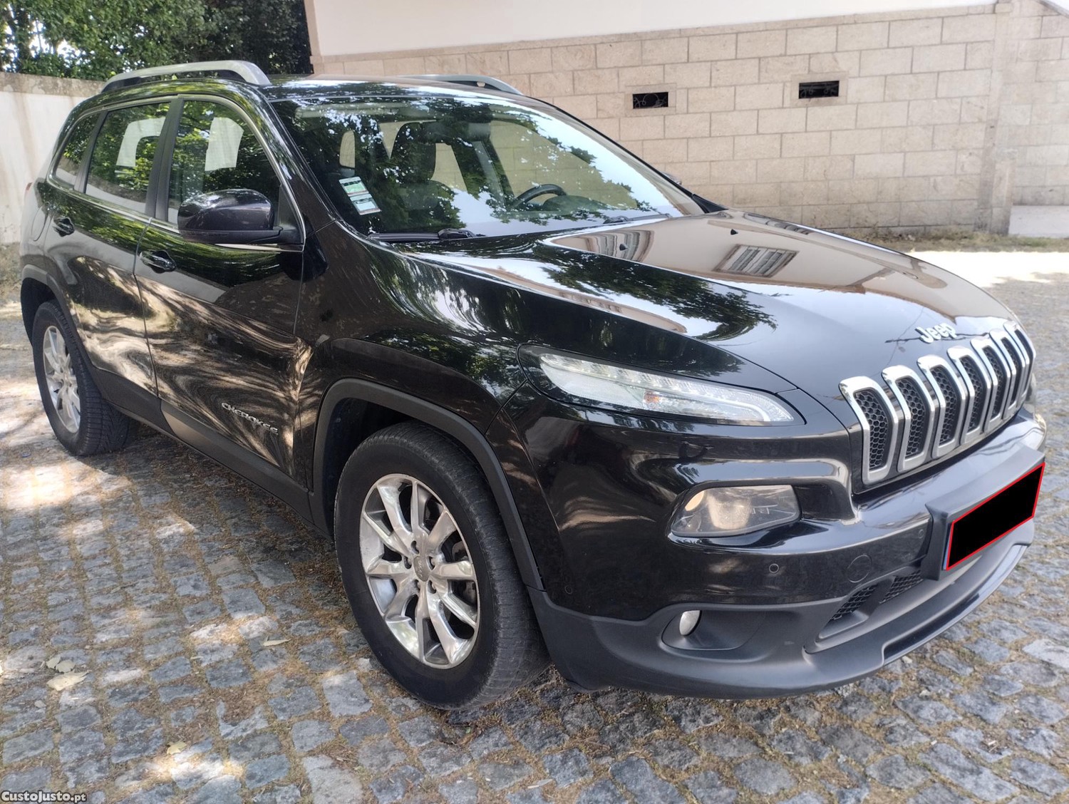 Jeep Cherokee 2.0 MJD LONGITUDE - NACIONAL - C/ GARANTIA - "C/ Gancho de Reboque" — fotografia 29