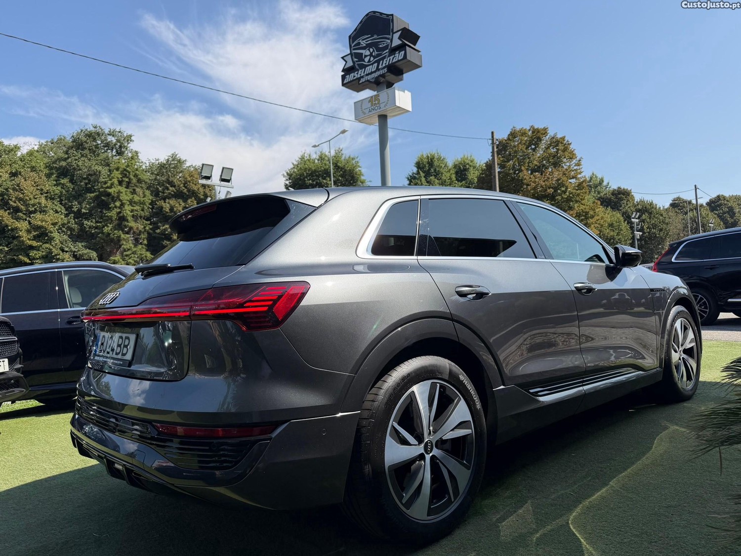 Audi Q8 e-Tron 50 quattro S line — fotografia 27