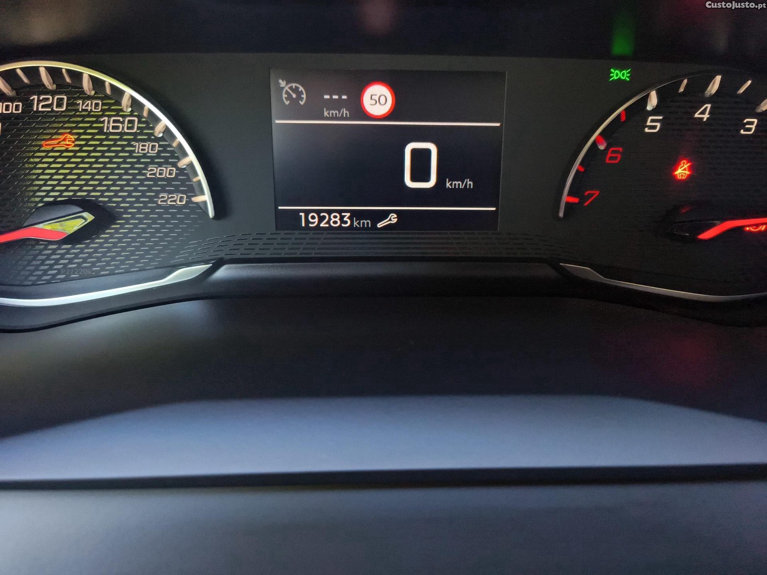 Peugeot 208 1.2 PureTech Style — fotografia 4