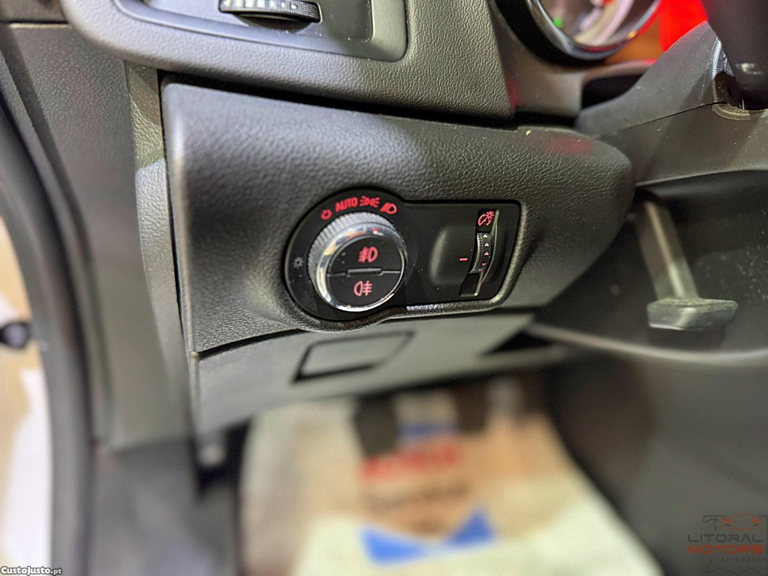 Opel Astra Sports Tourer 1.6 CDTI Innovation S/S — fotografia 8