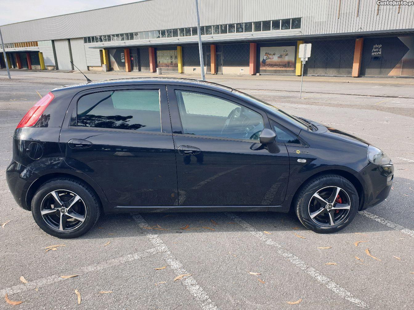 Fiat Punto Young 1.2 com GPS — fotografia 5