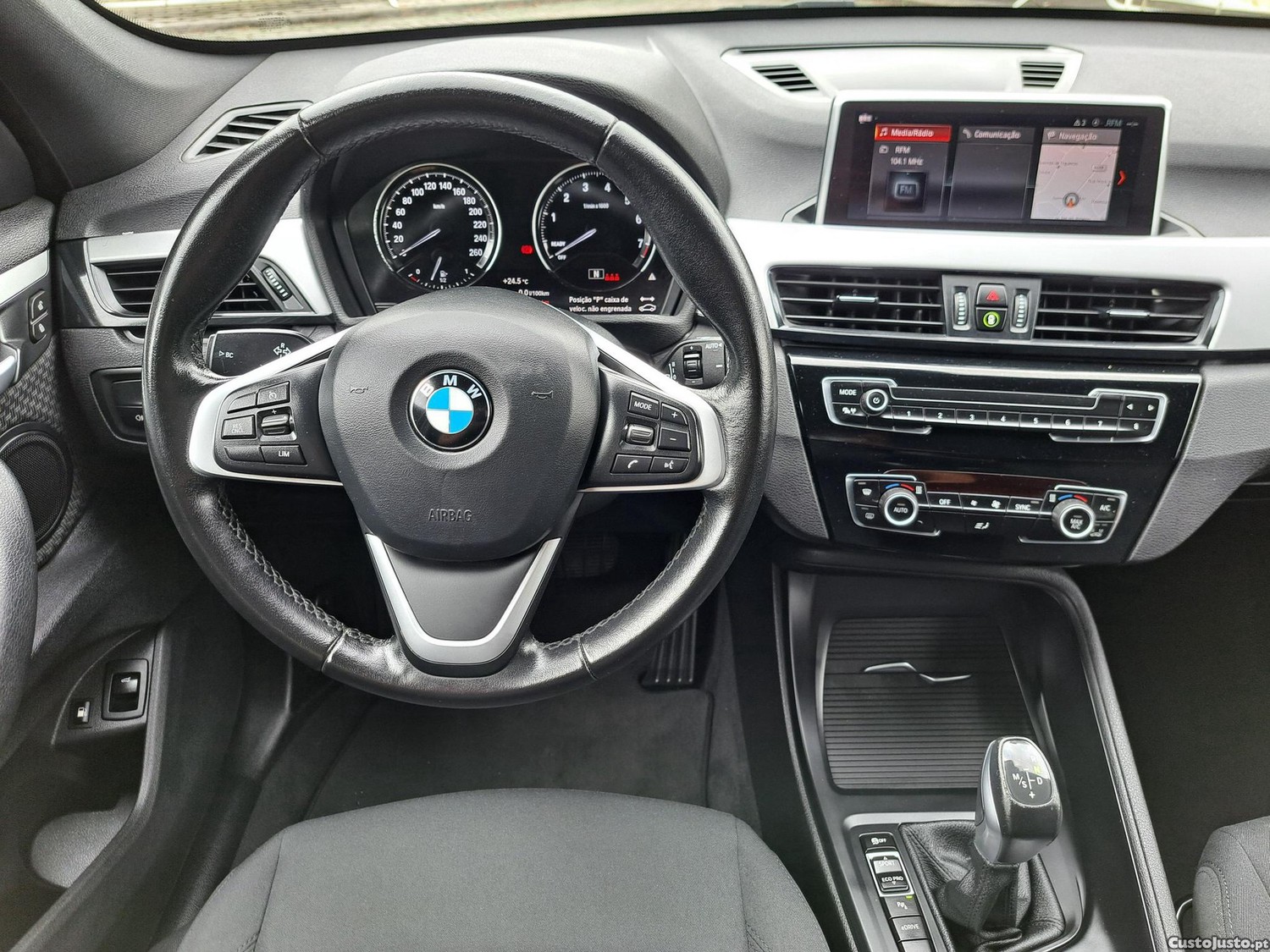 BMW X1 25 e xDrive Corporate Edition — fotografia 16