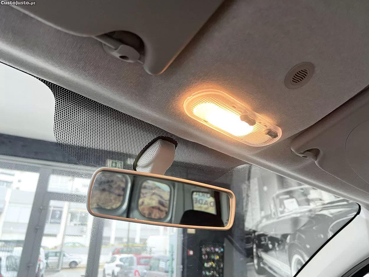 Renault Kangoo Z.e. 33 — fotografia 3